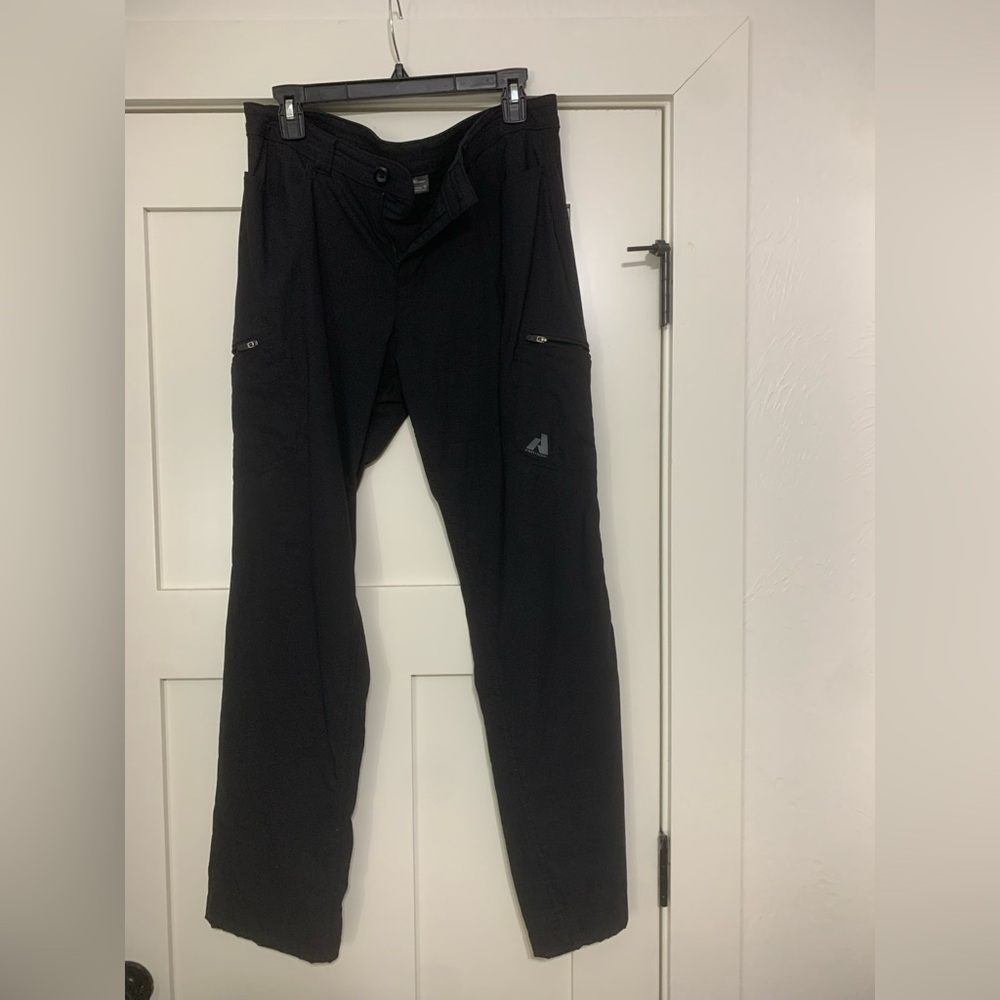 Women’s Eddie Bauer First Ascent Pants